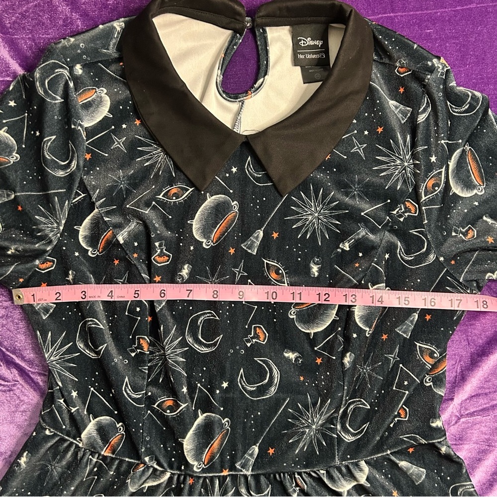 Her Universe Disney Hocus Pocus Symbols Collar Dress, Size Large - Picture 12 of 15